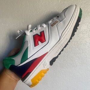 550 'Oak Leaf Green Red’